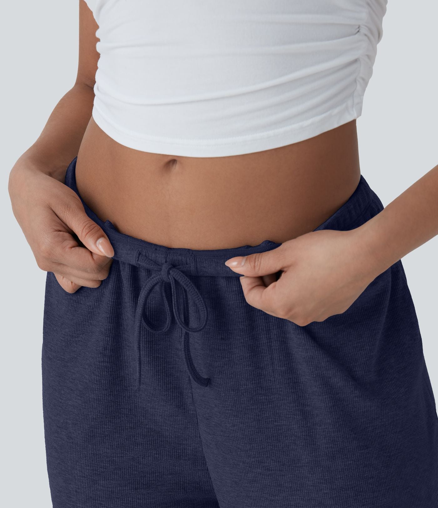 Pantalon fluide ample à taille basse avec cordon de serrage, côtes extensibles, doux pour la peau et poches latérales