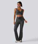 Pantalon de yoga flare taille haute rayé avec cordon de serrage et poches