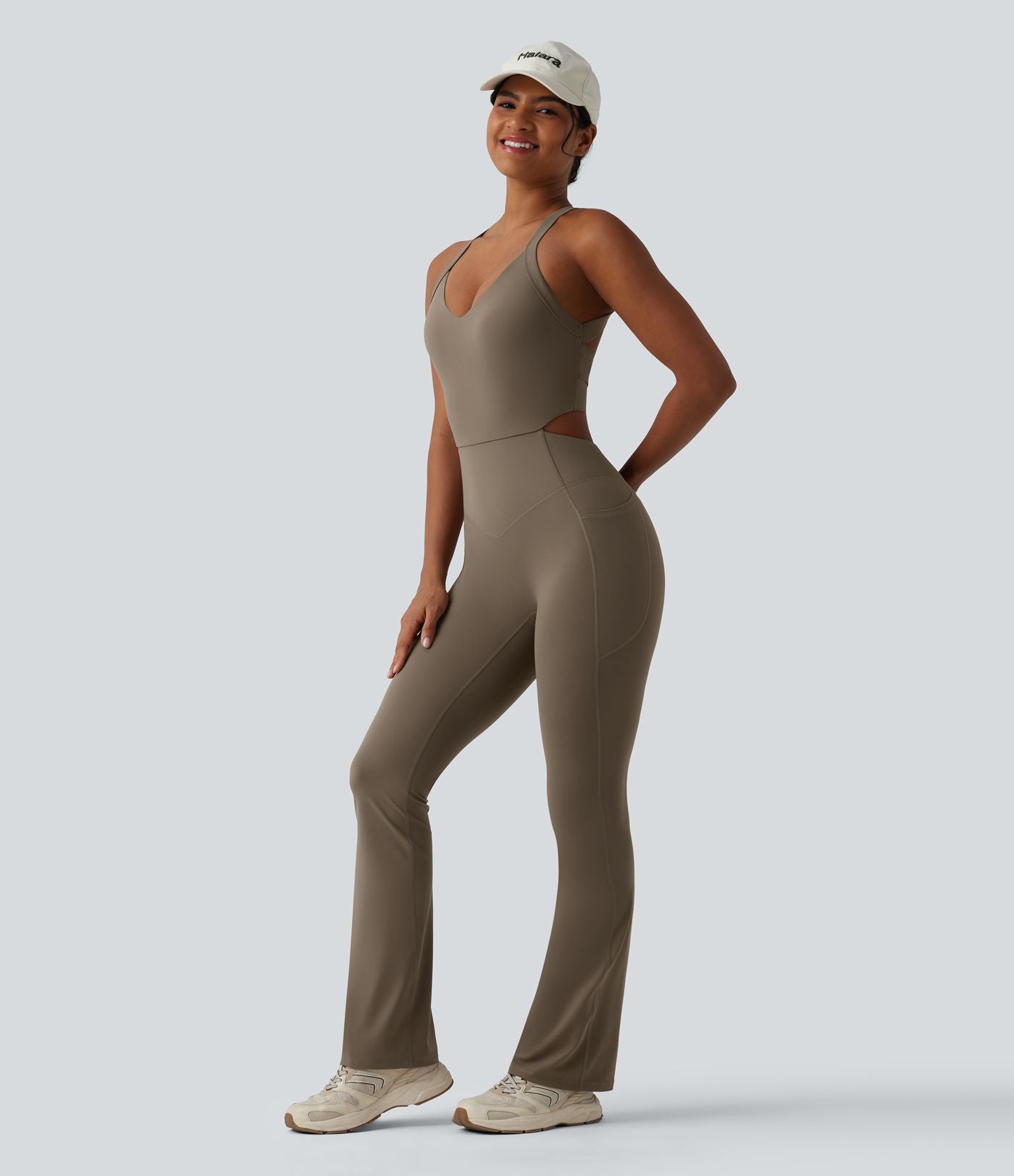 Combinaison bootcut d'entraînement gainante Halara UltraSculpt™ avec poches - Édition Easy Peasy