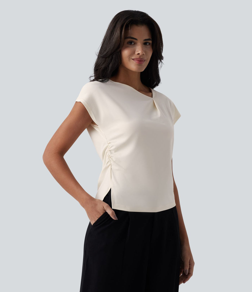 Blouse tailleur asymétrique col drapé manches courtes avec fronces et ourlet fendu