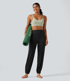 Jogging de yoga Halara UltraSculpt™ taille haute gainant coupe fuselée avec poches