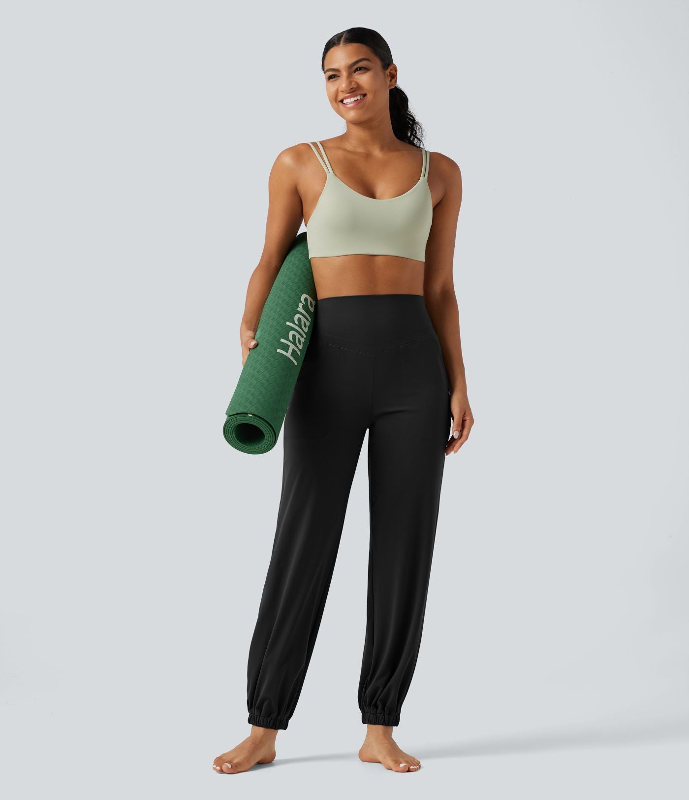 Jogging de yoga Halara UltraSculpt™ taille haute gainant coupe fuselée avec poches