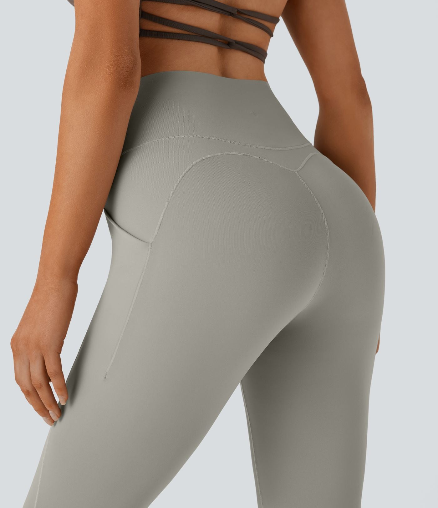 Short cycliste 17,5 cm d'entraînement gainant galbant taille haute avec poches Halara UltraSculpt™