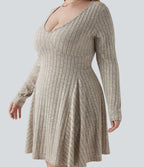 Robe mini évasée grande taille col V en maille côtelée à manches longues