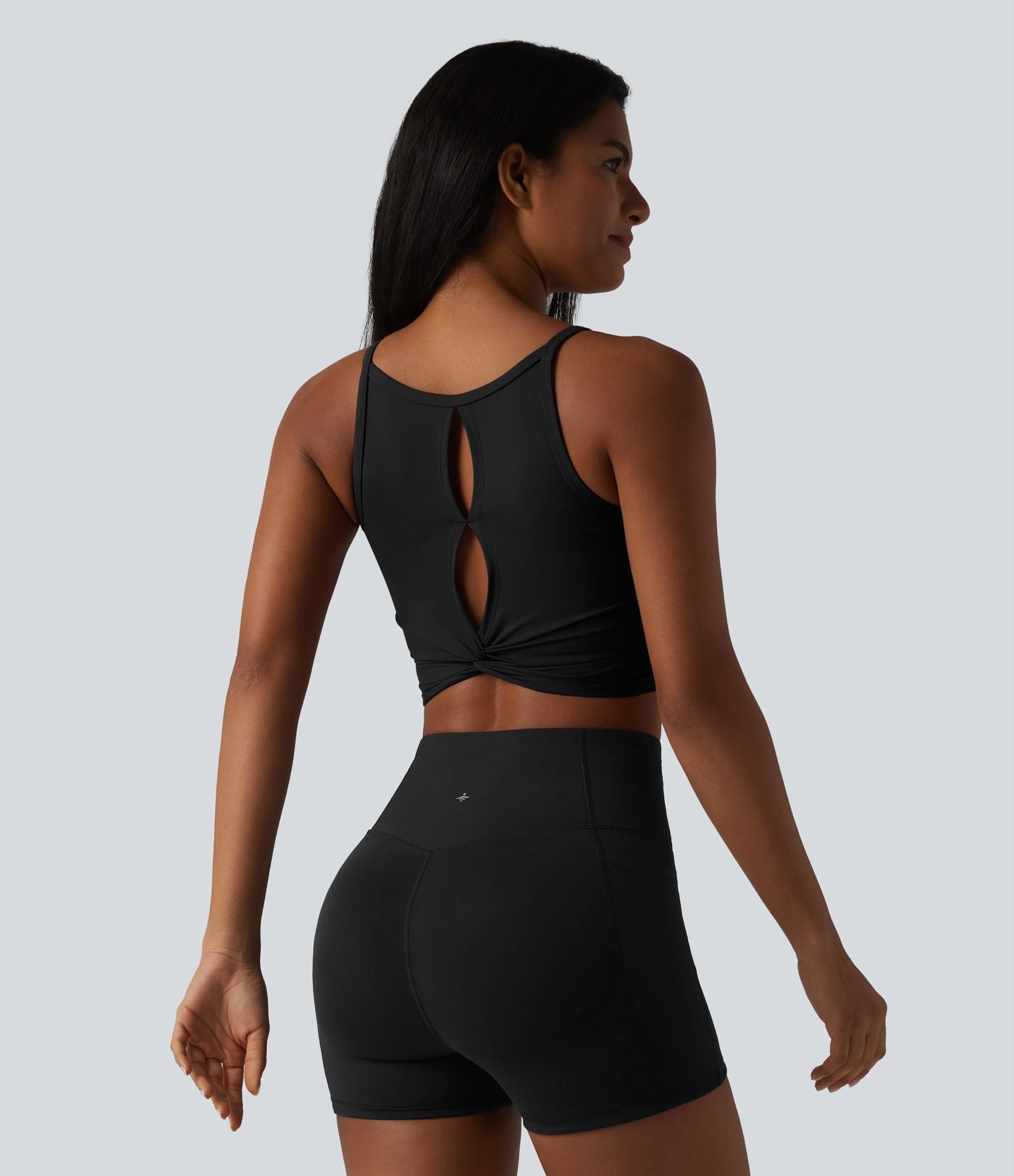 Débardeur de yoga SoftlyZero™ en peluche douce, dos torsadé découpé, col en U et soutien-gorge intégré