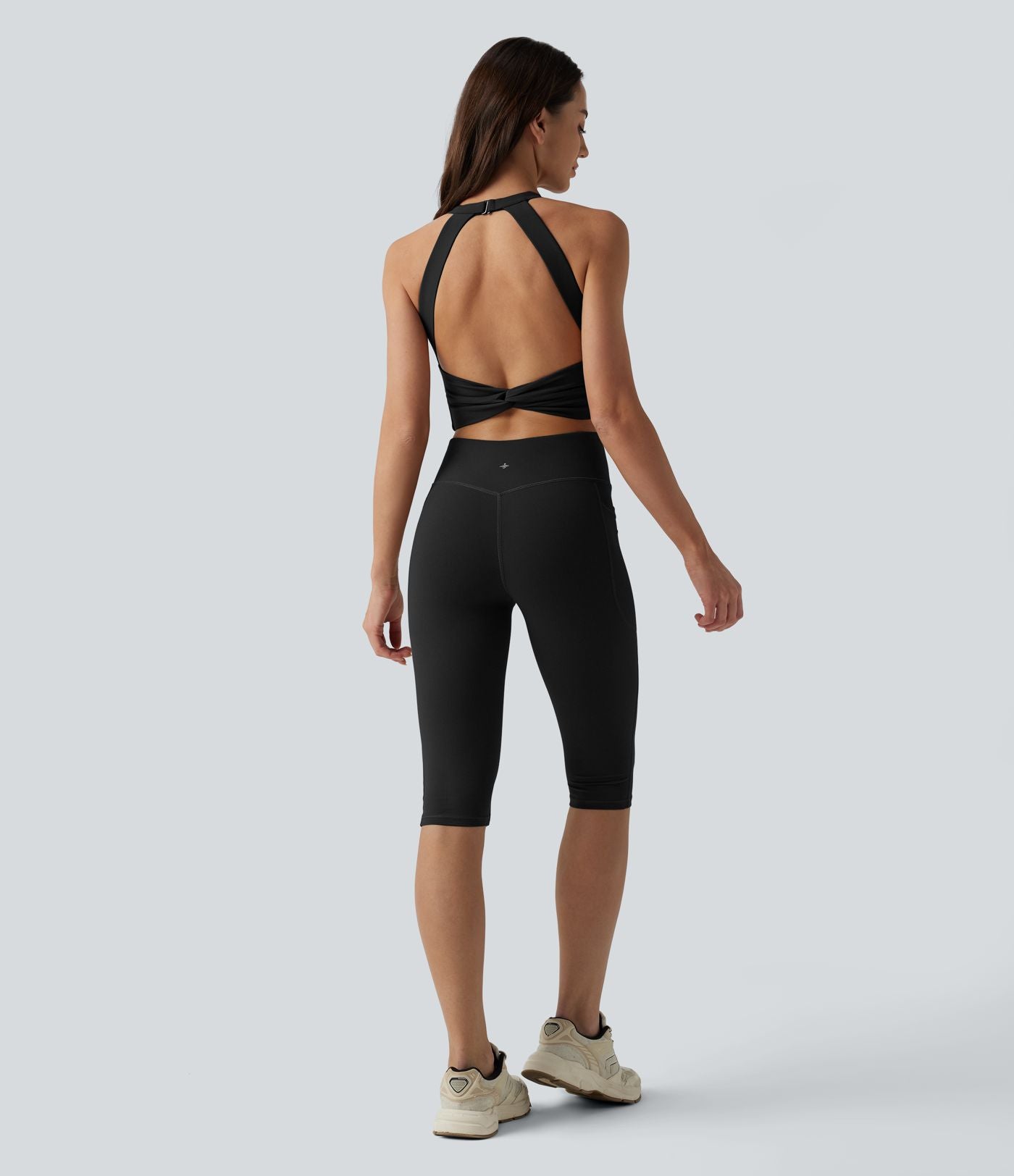Combinaison moulante dos nu Halara UltraSculpt™ gainante et gainante avec poches - Édition Easy Peezy