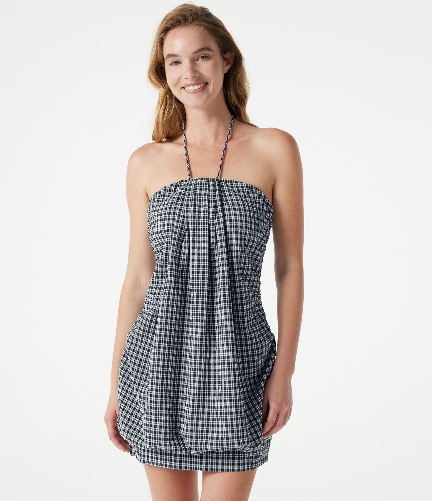 Robe micro-mini de plage moulante à carreaux vichy col halter avec brassière intégrée et lien noué au dos