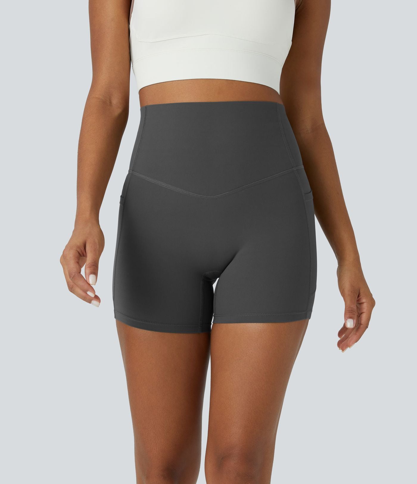 Short cycliste d'entraînement gainant taille haute UltraSculpt™ SoCinched à poches latérales 12,5 cm