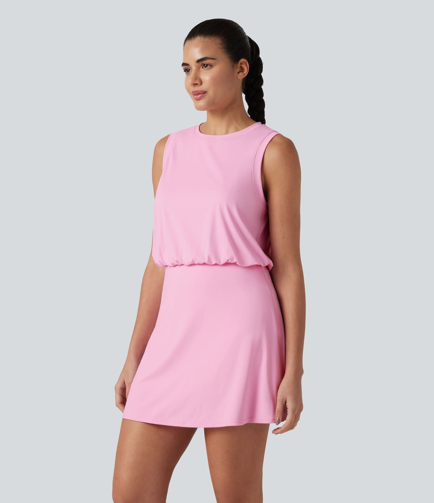 Robe de sport mini de yoga SoftlyZero™ col rond sans manches 2-en-1 effet frais InstantCool avec poches, accès facile Easy Peasy