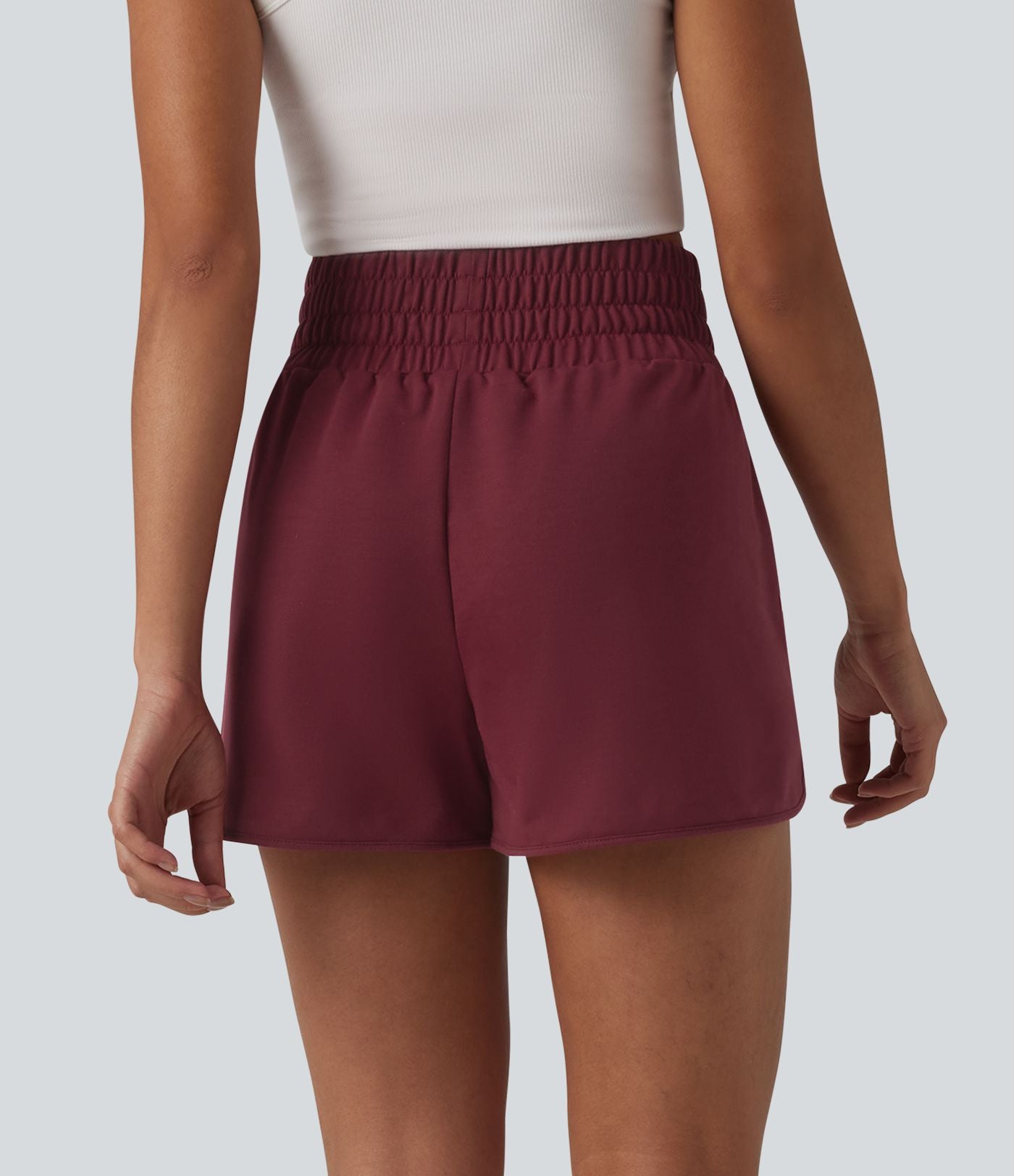 Short sweat décontracté taille haute à ourlet arrondi 7,5 cm avec poches