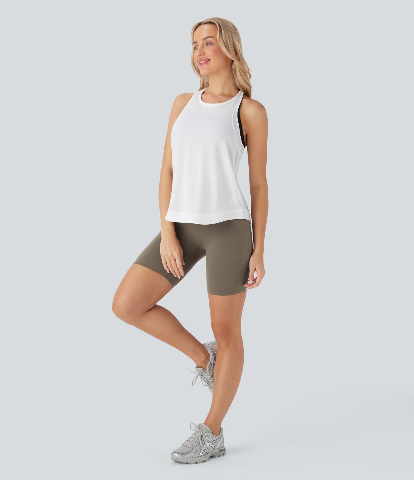 Short cycliste 17,5 cm d'entraînement gainant galbant taille haute avec poches Halara UltraSculpt™