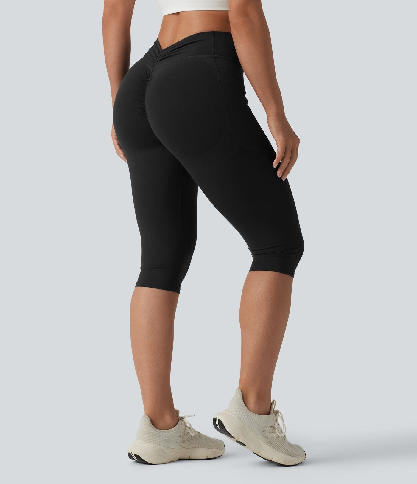 Halara UltraSculpt™ Legging yoga corsaire gainant push-up taille haute à fronces avec poches