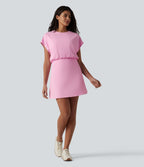 Robe de sport mini de yoga SoftlyZero™ Airy 2-en-1 effet frais InstantCool col rond à manches courtes, demi-zip et poches, accès facile Easy Peasy