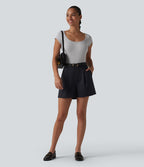Short tailleur ample à rayures plissées taille haute avec poches