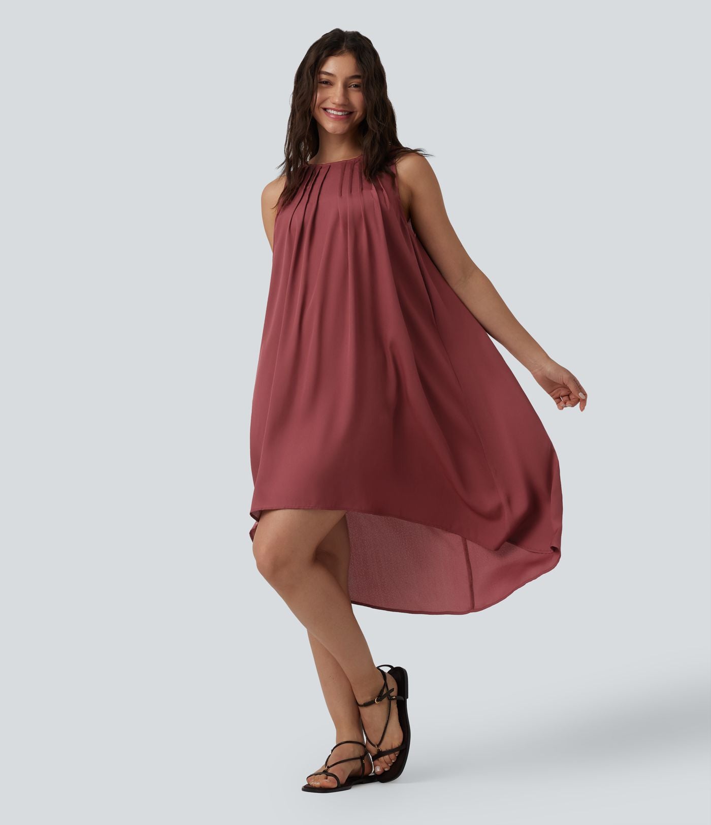 Robe fluide décontractée col rond sans manches plissée asymétrique