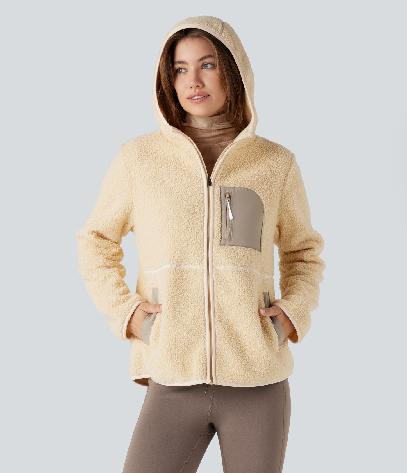 Veste sherpa randonnée à capuche manches longues avec poches