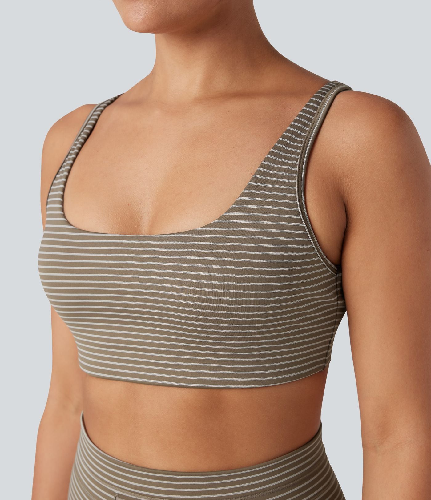 Brassière de sport yoga soutien léger col U à découpes rayé bonnets A-C