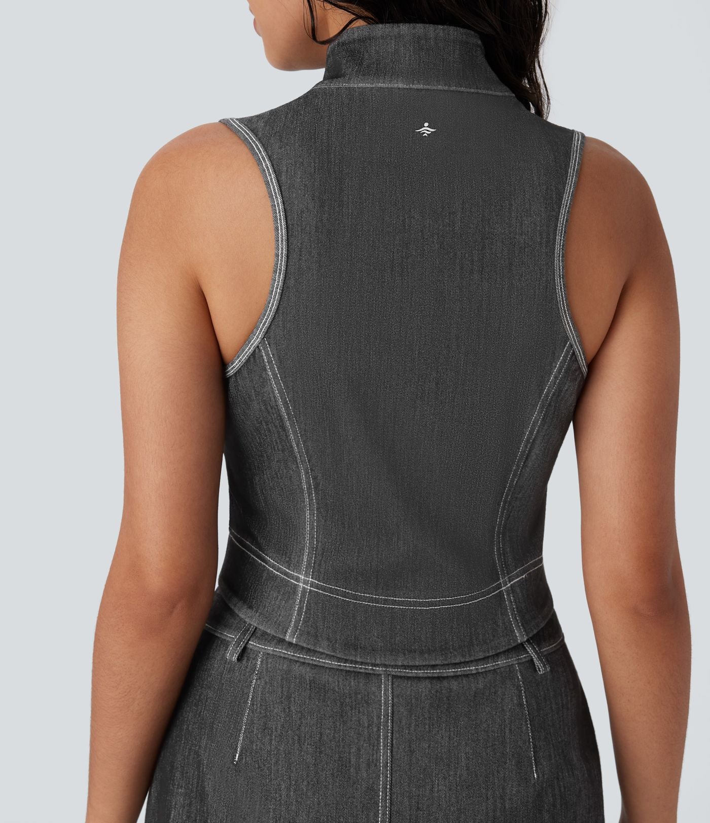 Débardeur de tennis Halara Flex™ en denim stretch délavé avec col montant, fermeture éclair et effet frais InstantCool
