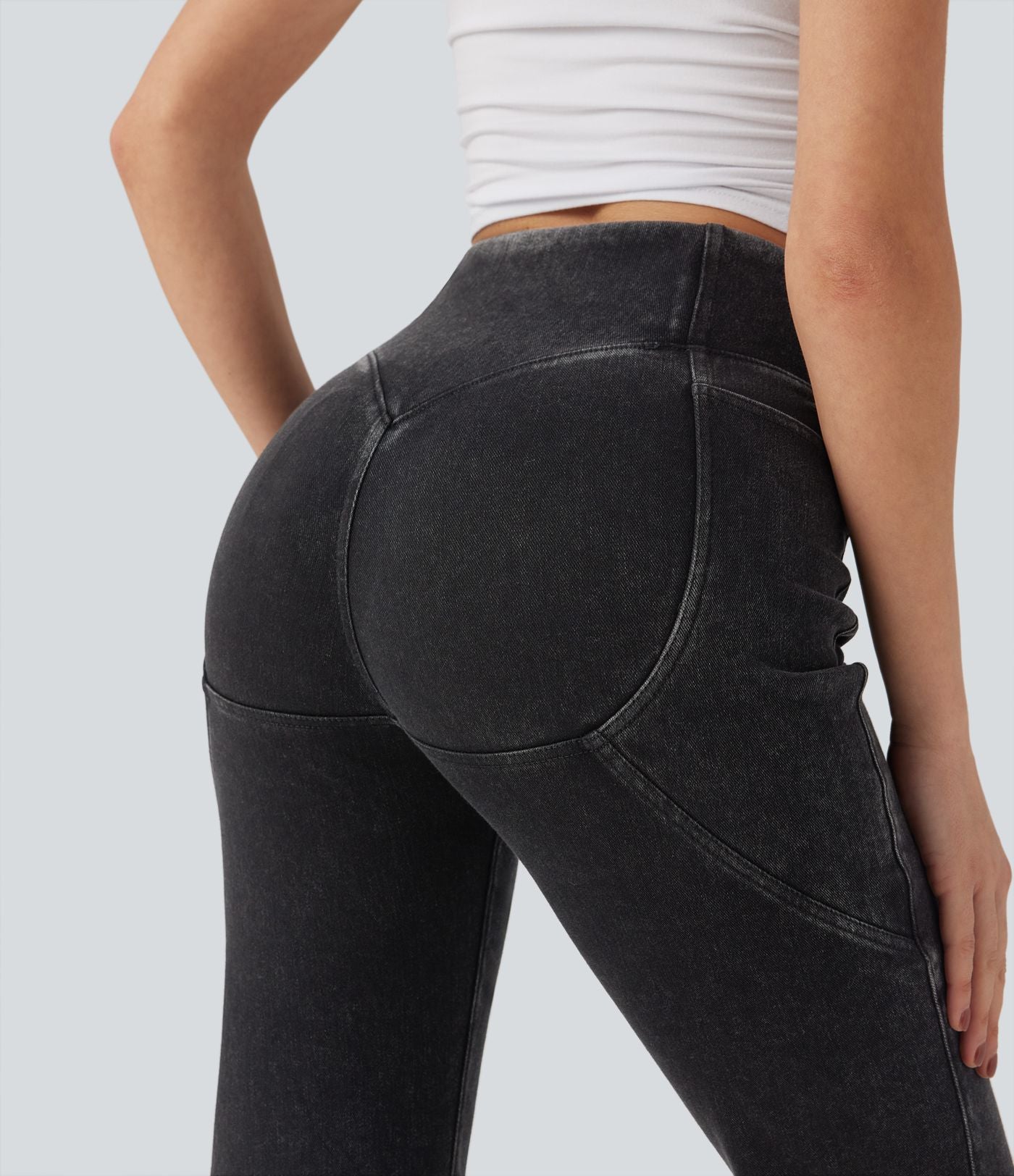 Jean décontracté à coupe bootcut gainant taille haute avec poches Halara Flex™