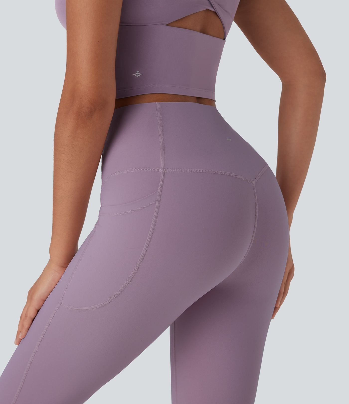 Legging de yoga Halara UltraSculpt™ gainant taille haute effet frais InstantCool et séchage rapide avec poches, protection solaire UPF50+