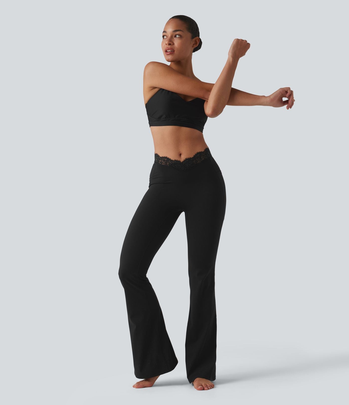 Halara UltraSculpt™ Legging évasé de yoga taille haute en V avec dentelle contrastée et poches