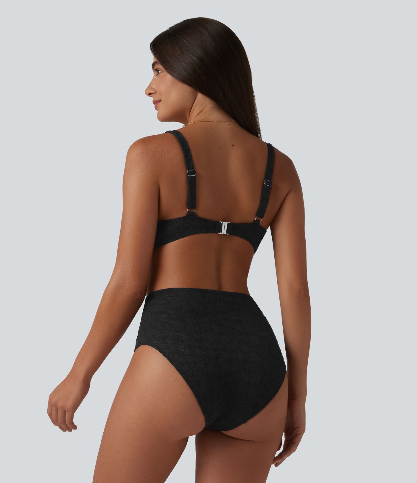 Ensemble bikini jacquard ventre plat bretelles réglables détail torsadé et froncé