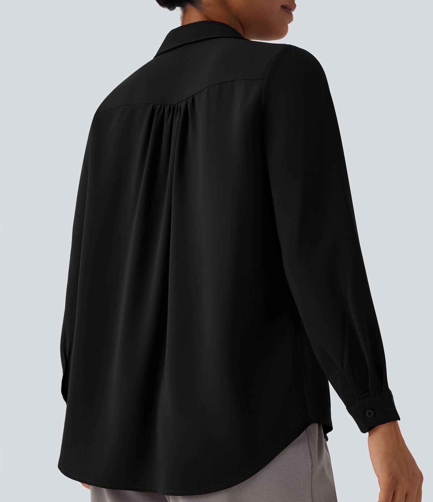 Chemise de travail col V manches longues avec poches
