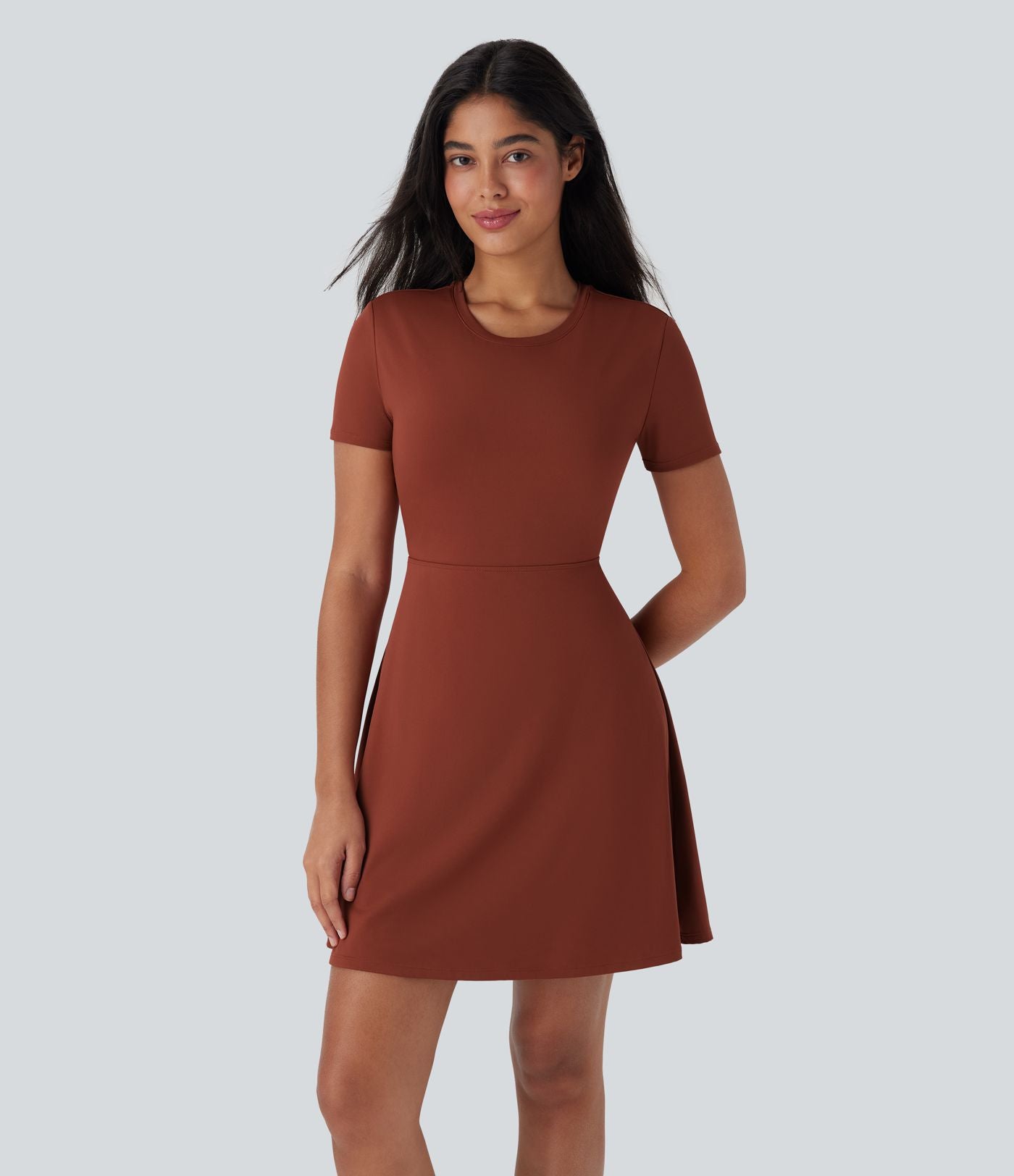 Robe de sport danse mini évasée à découpes D-F