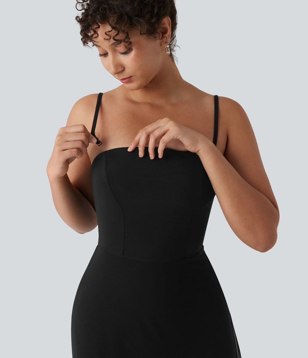 Robe longue fluide mesh contrastant avec volants à l'ourlet et coussinets fixes
