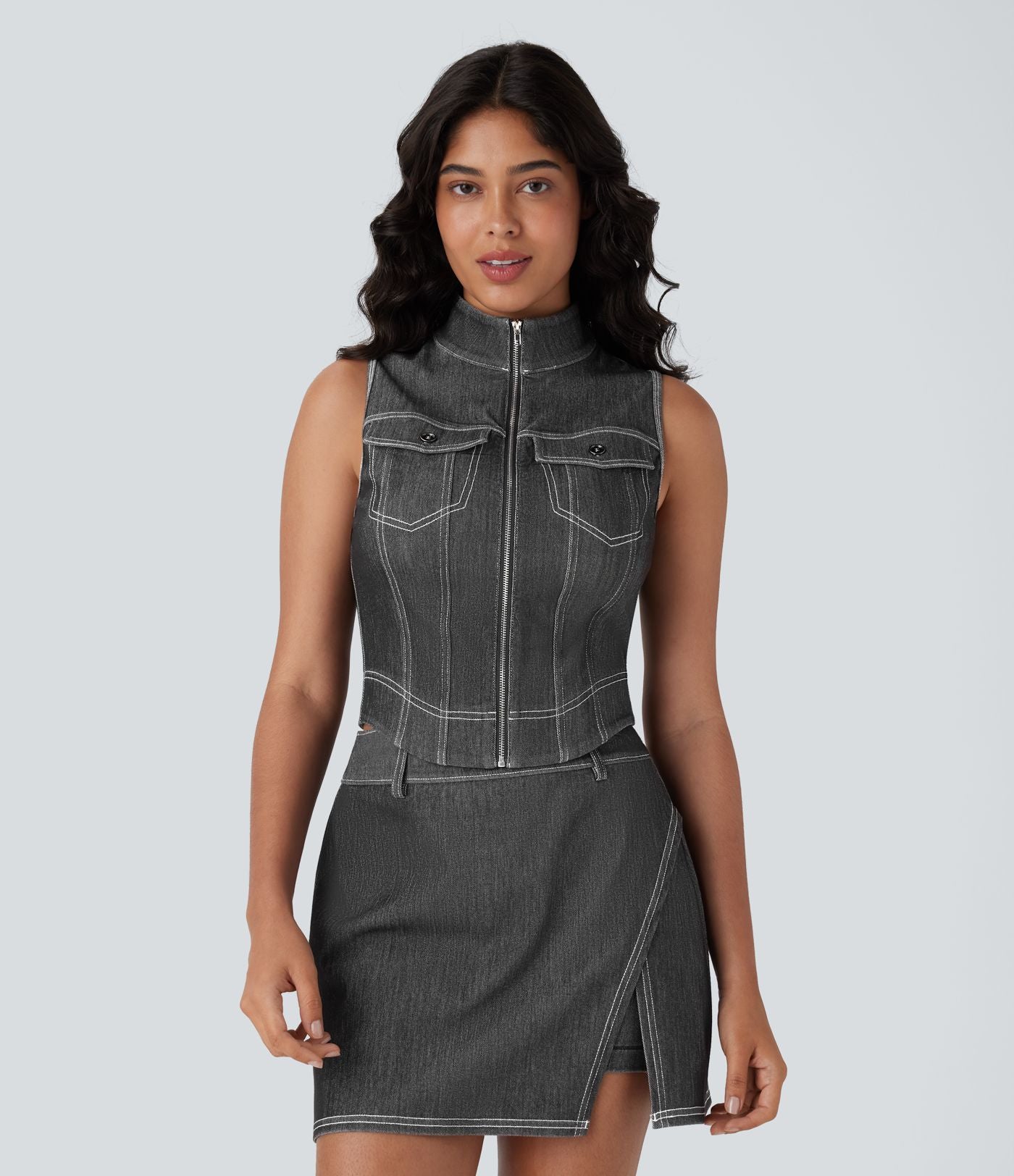 Débardeur de tennis Halara Flex™ en denim stretch délavé avec col montant, fermeture éclair et effet frais InstantCool