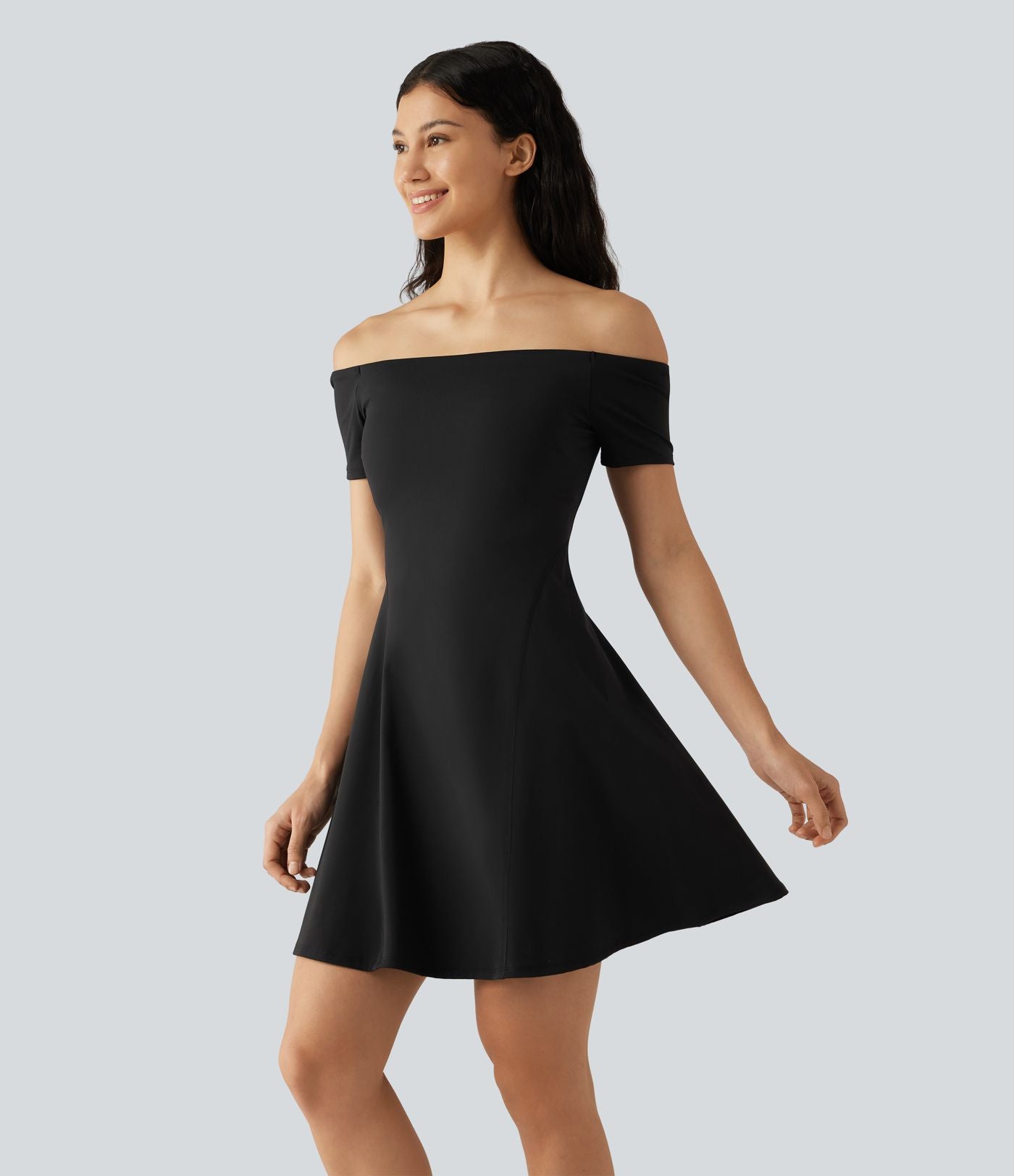 Robe mini SoftlyZero™ Plush épaules dénudées à manches courtes, maintien intégré, bonnets B à E
