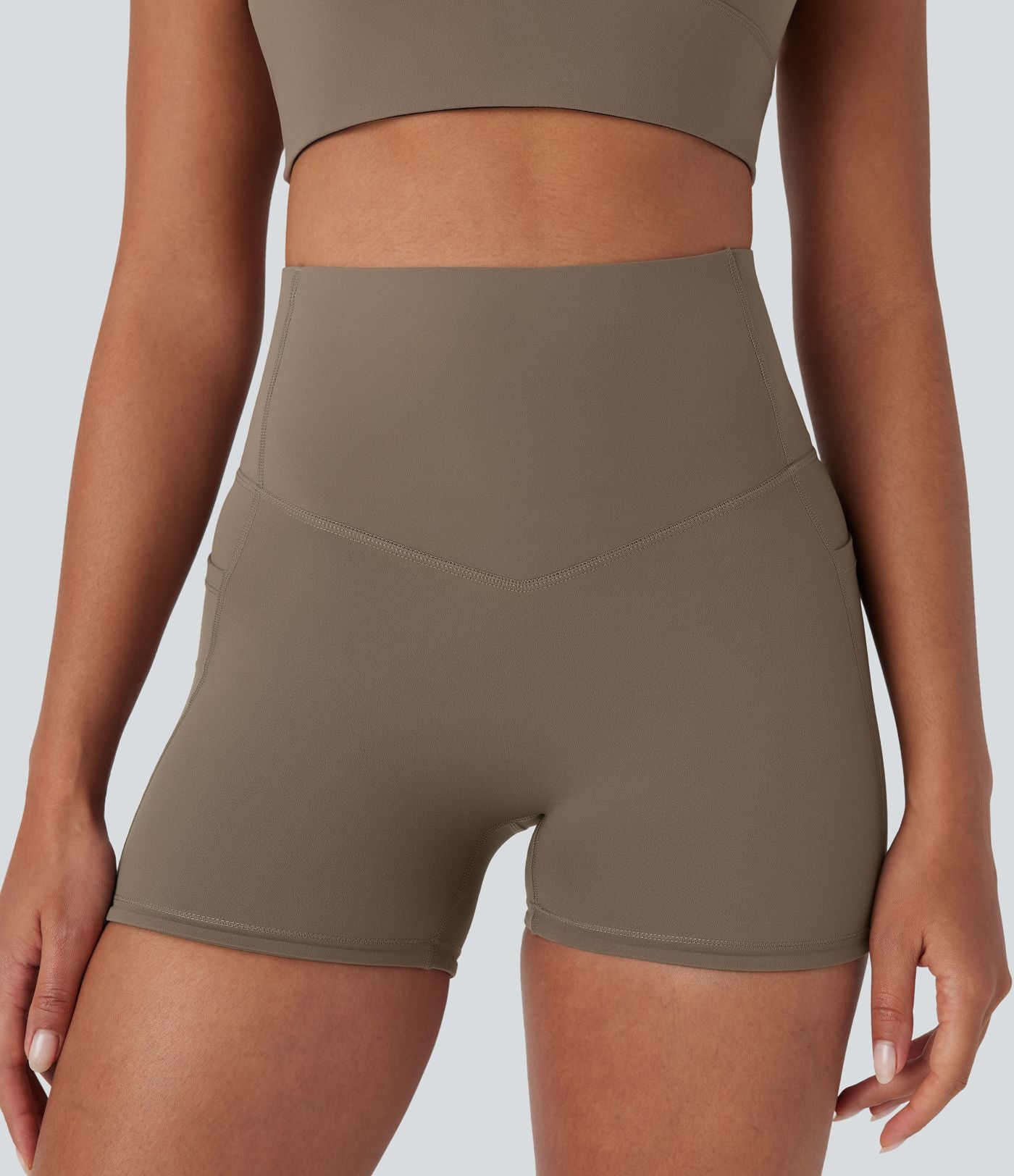 Short cycliste 7,5 cm d'entraînement gainant galbant taille haute avec poches Halara UltraSculpt™