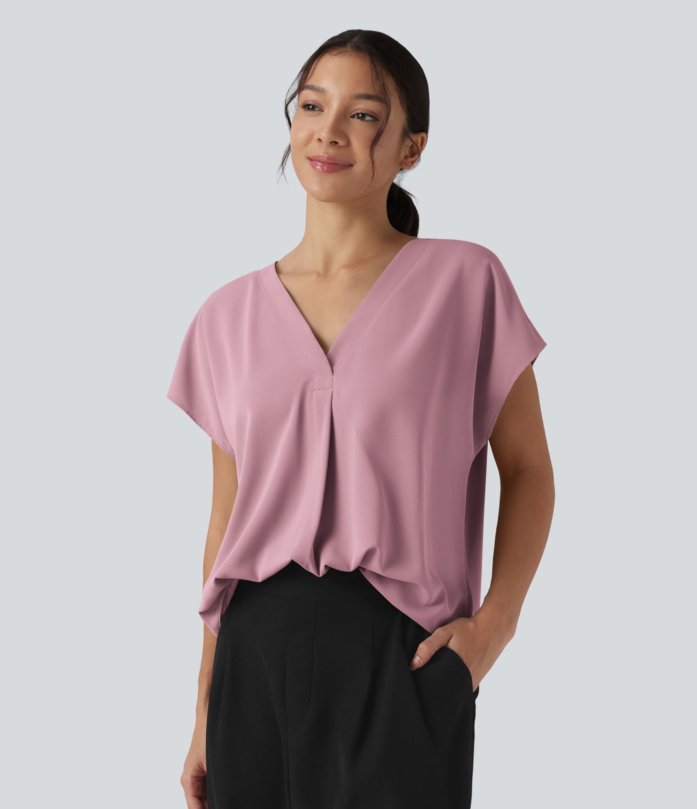 Blouse esprit bureau oversize défroissage facile, col V et manches courtes