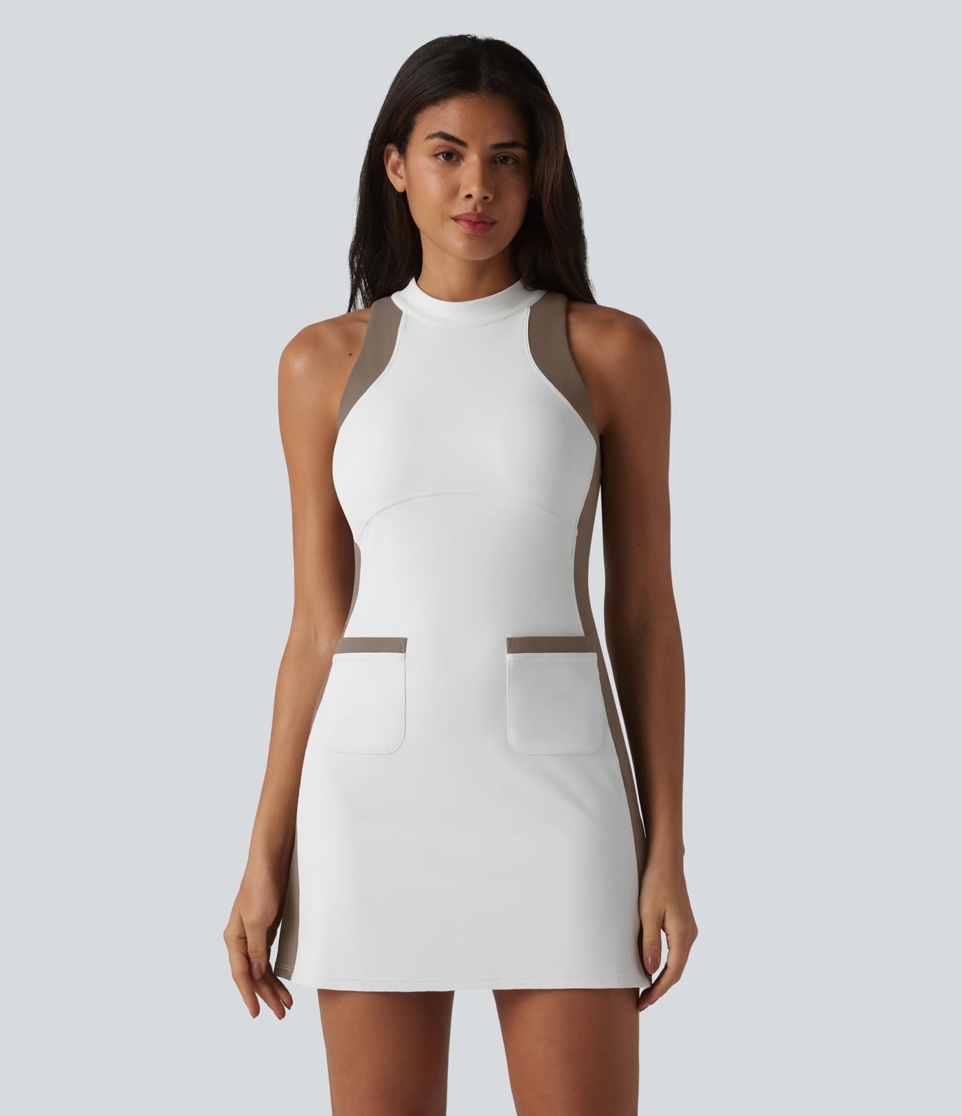 Halara UltraSculpt™ Robe mini de golf sans manches col cheminée color block avec poches