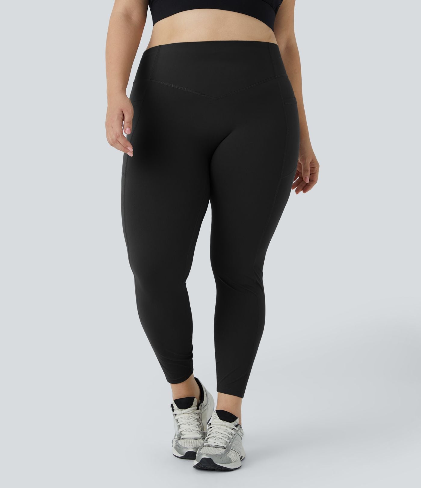Legging d'entraînement gainant galbant taille haute grande taille avec effet scrunch et poches Halara UltraSculpt™