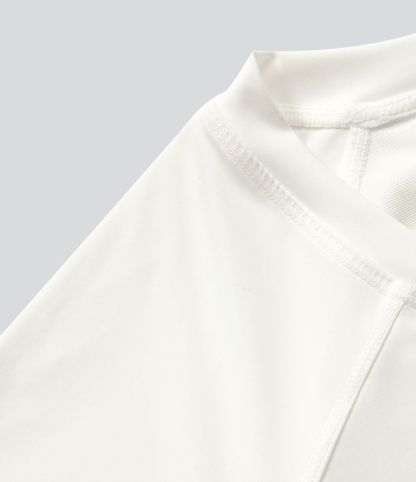 Haut de sport yoga à manches courtes avec ourlet fendu, effet frais InstantCool et mesh contrastant, protection solaire UPF50+