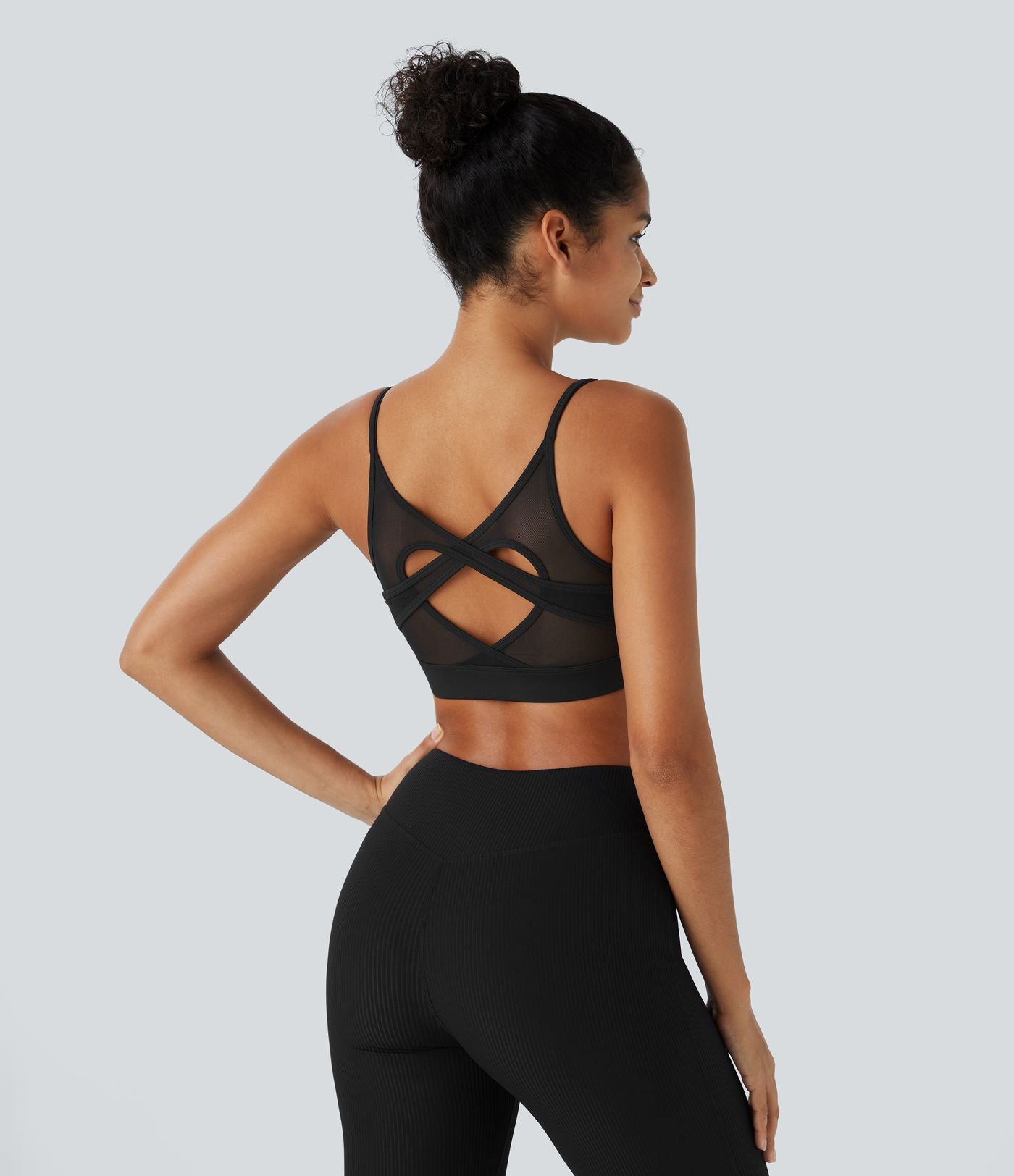 Brassière de sport yoga SoftlyZero™ Airy soutien léger mesh contrastant effet frais InstantCool, protection solaire UPF50+ bonnets A-D