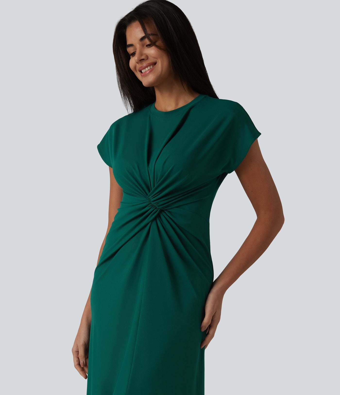 Robe de travail midi à col rond et manches courtes