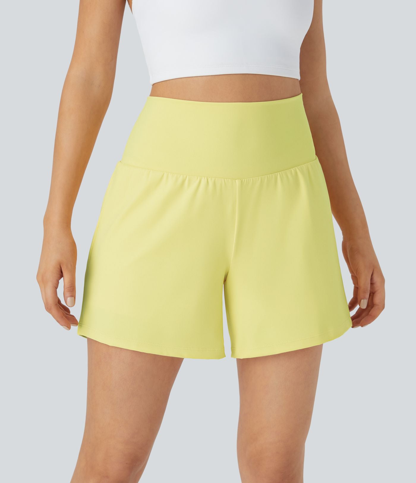 Short yoga 2-en-1 SoftlyZero™ Airy effet frais InstantCool taille très haute 12,5 cm avec poches, longueur allongée