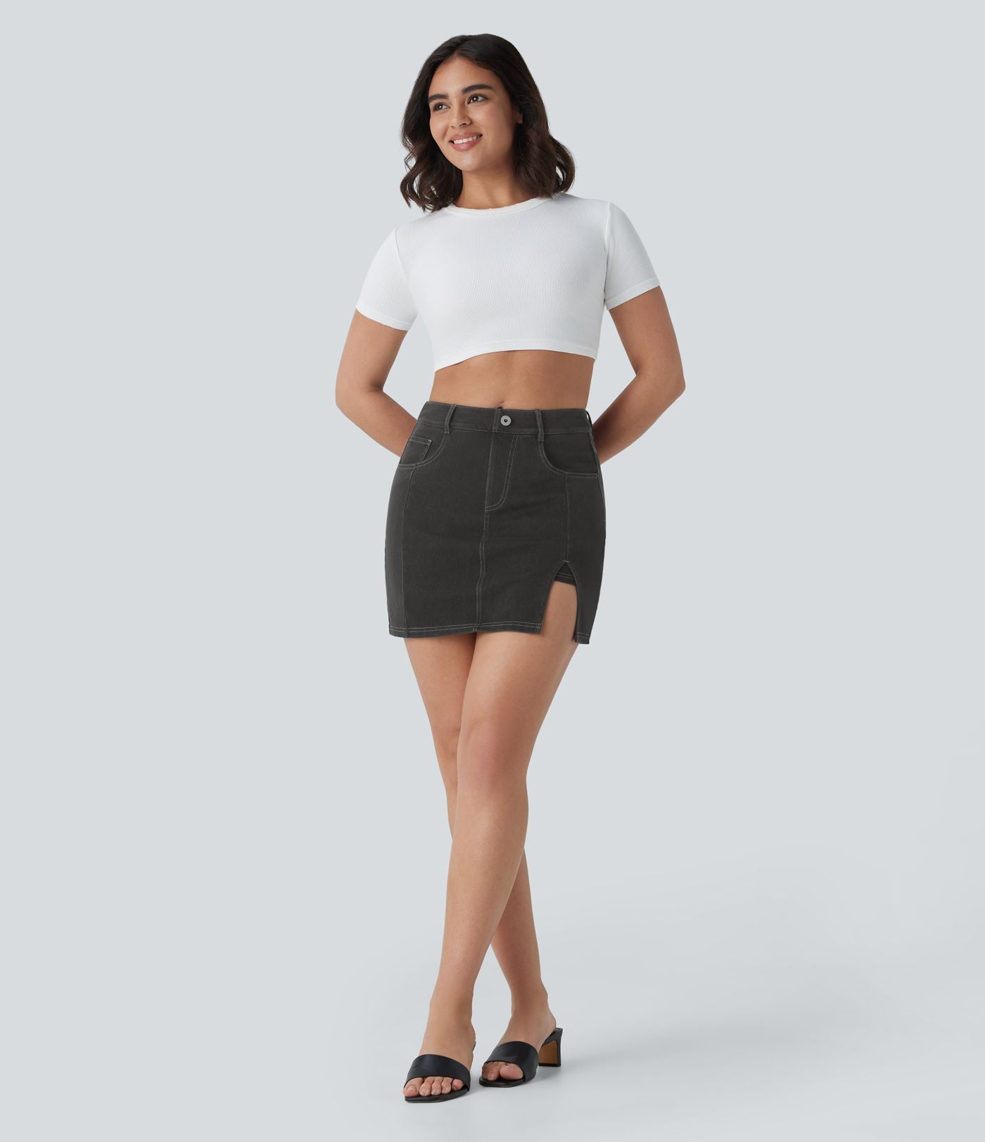 Halara Flex™ Mini-Jupe en Jean décontractée 2-en-1 moulante à taille haute avec poches multiples, fente, effet délavé et tissu extensible