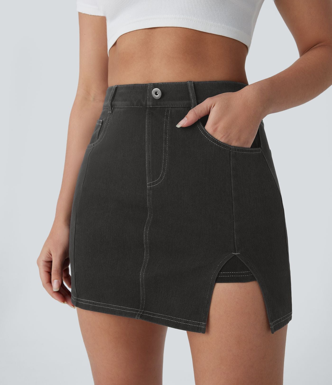 Halara Flex™ Mini-Jupe en Jean décontractée 2-en-1 moulante à taille haute avec poches multiples, fente, effet délavé et tissu extensible