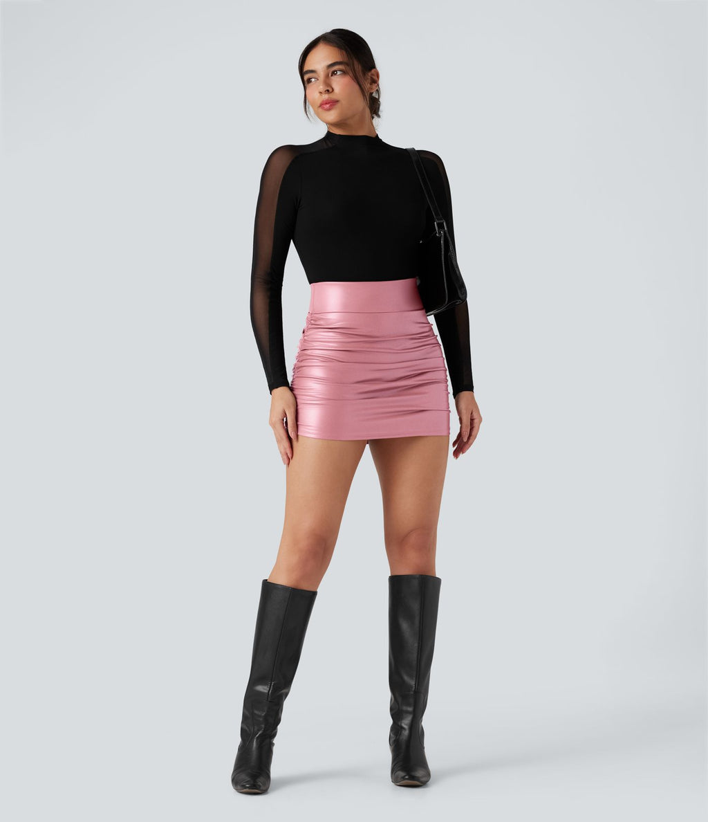 Jupe courte moulante 2-en-1 SoCinched gainante taille haute similicuir polaire froncée ourlet arrondi
