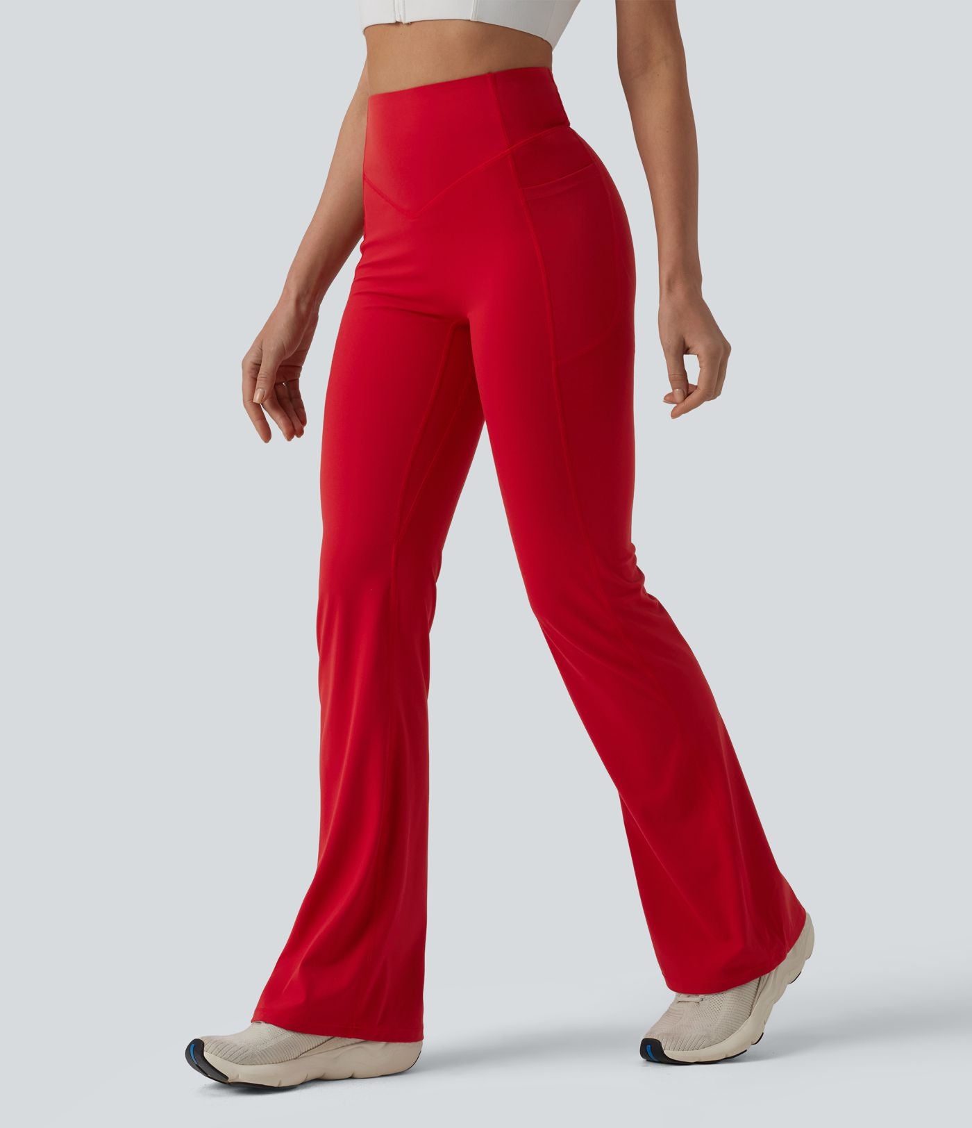 Pantalon de yoga à coupe bootcut gainant galbant taille haute avec effet scrunch et poches Halara UltraSculpt™