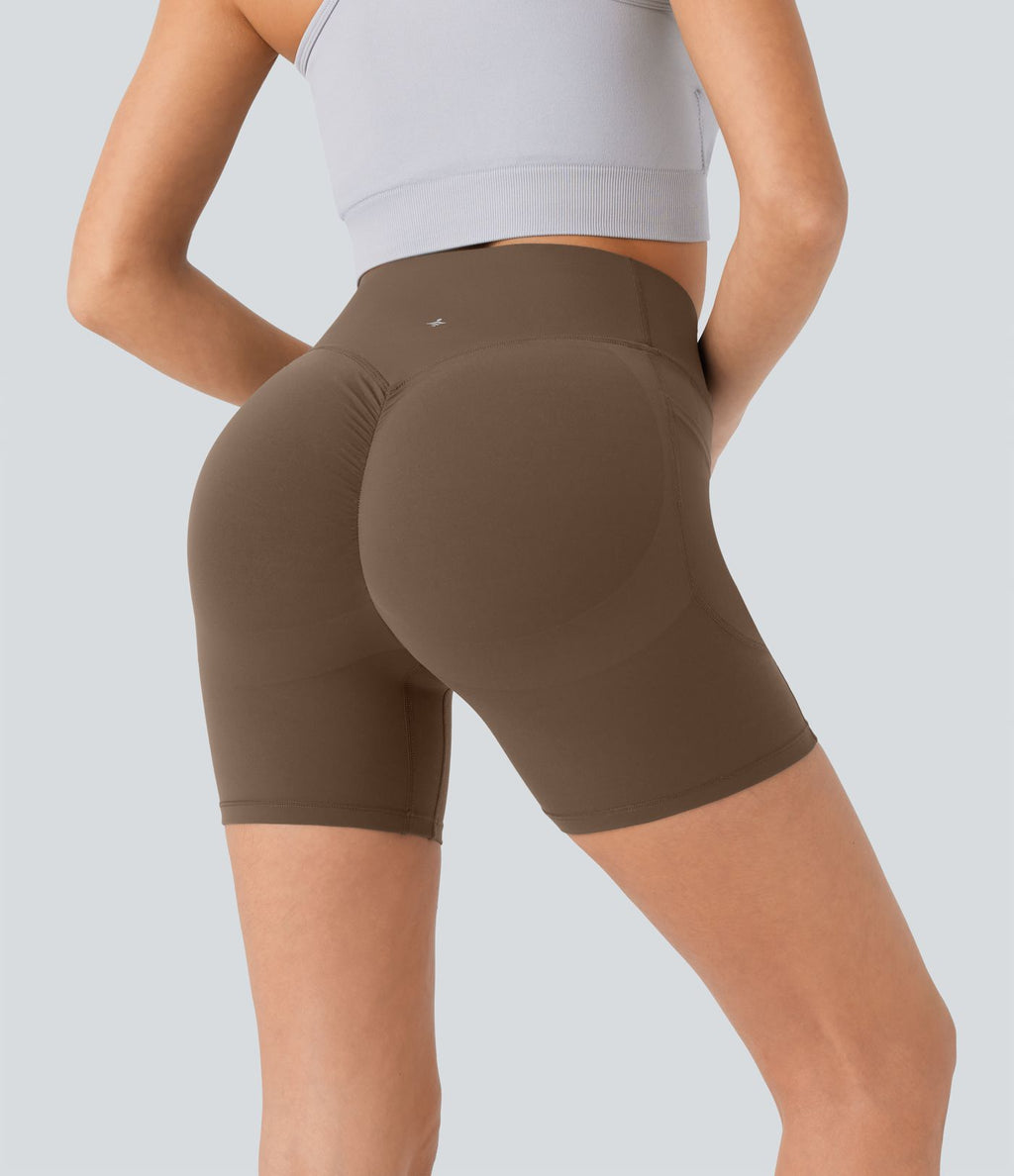 Short cycliste 12,5 cm d'entraînement gainant galbant taille haute avec effet scrunch et poches Halara UltraSculpt™