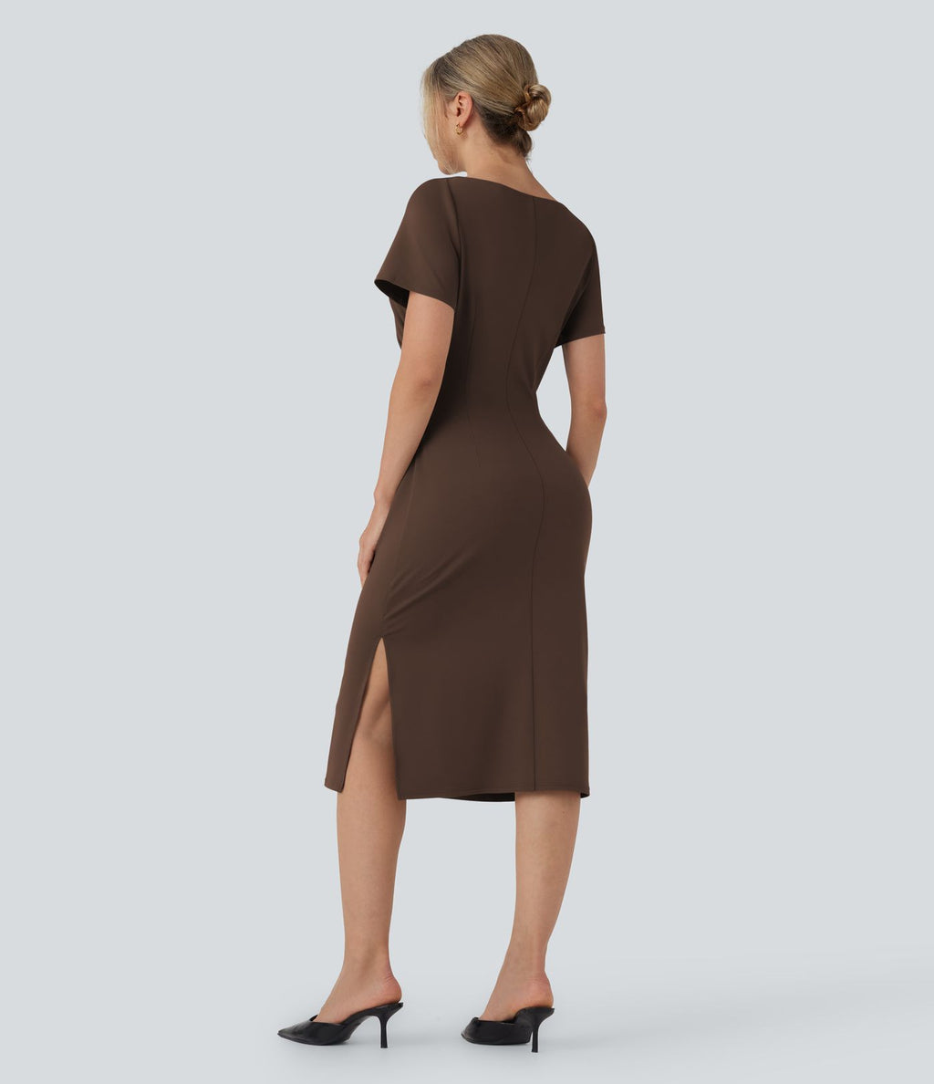 Robe tailleur mi-longue moulante manches courtes froncée