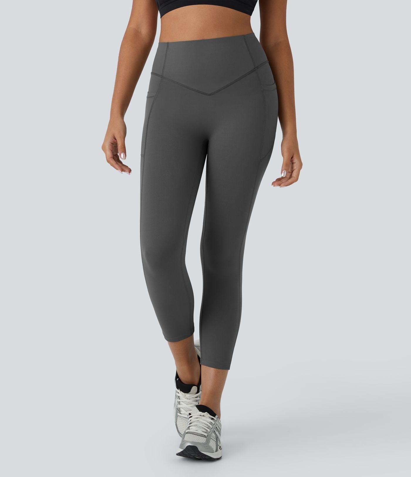 Legging corsaire d'entraînement gainant galbant taille haute avec effet scrunch et poches Halara UltraSculpt™