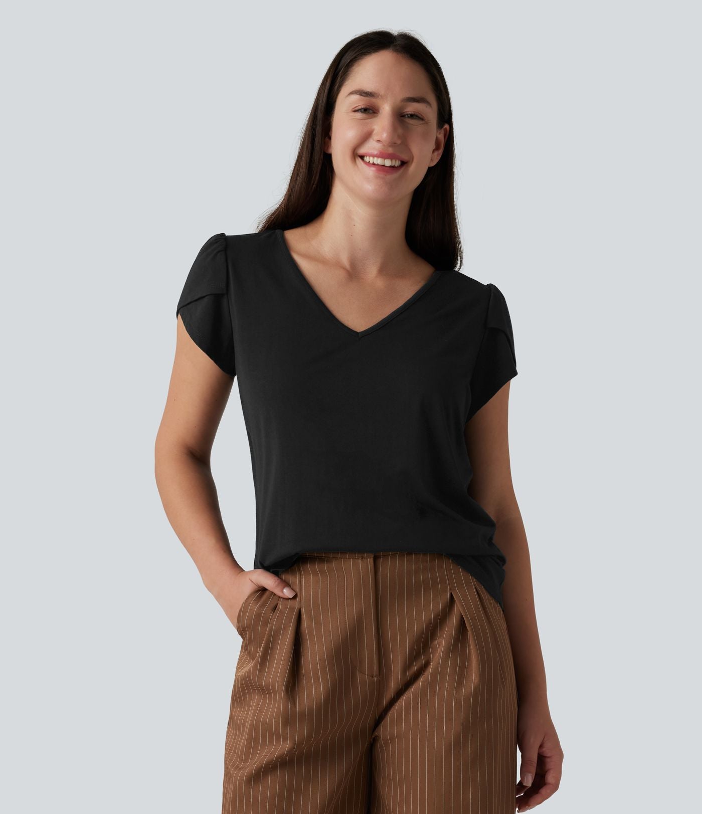 T-shirt casual col V manches courtes pétale