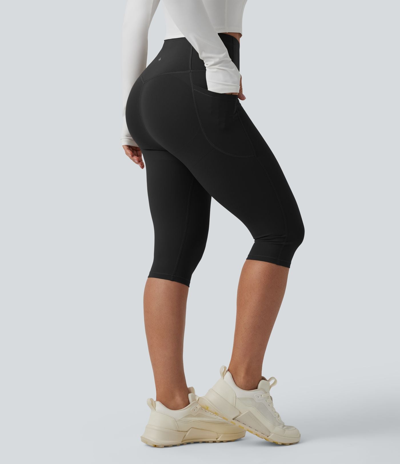 Legging sculptant d'entraînement corsaire Halara UltraSculpt™ taille haute galbant gainant avec poches