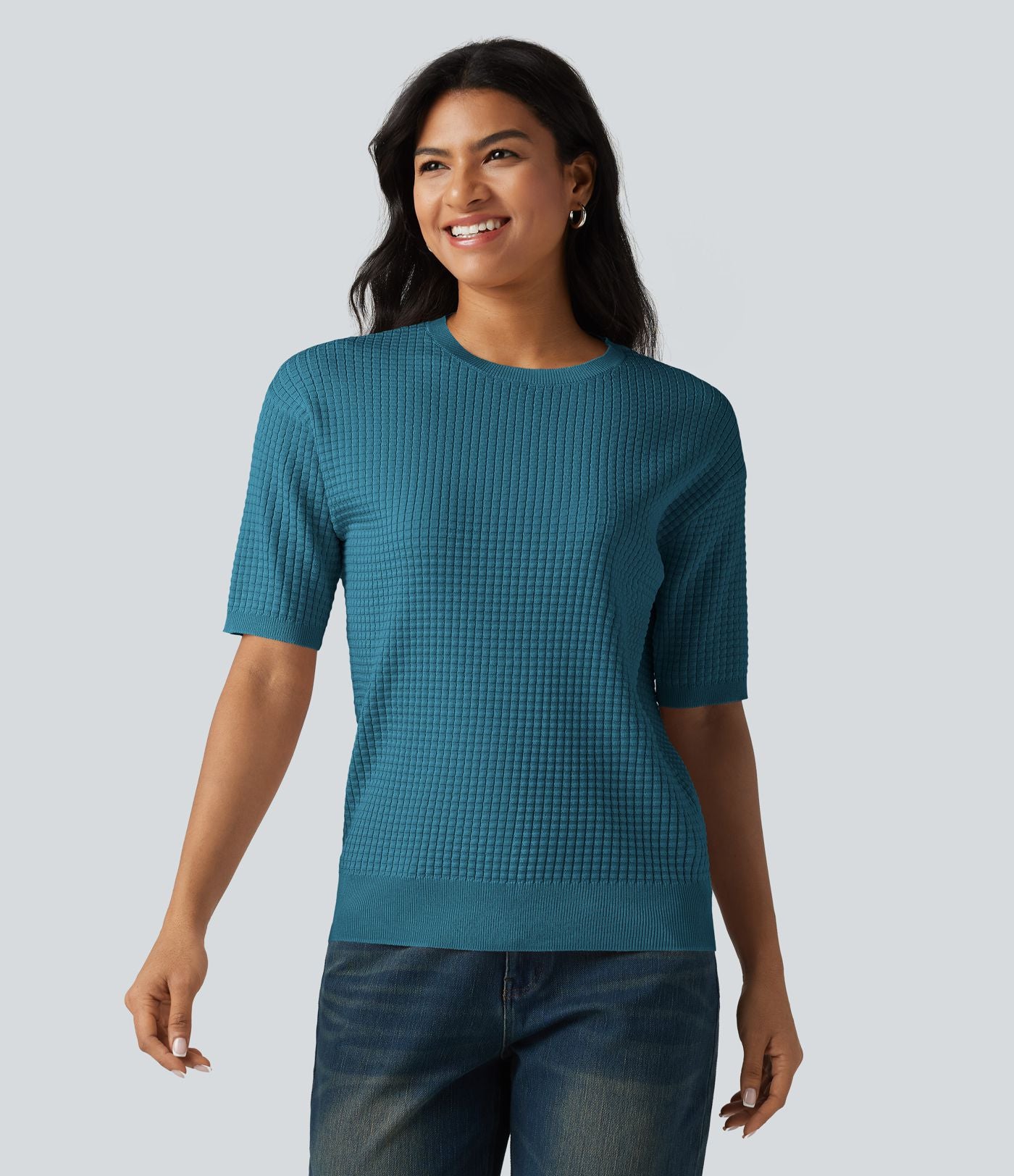 Pull col rond manches courtes en tissu gaufré