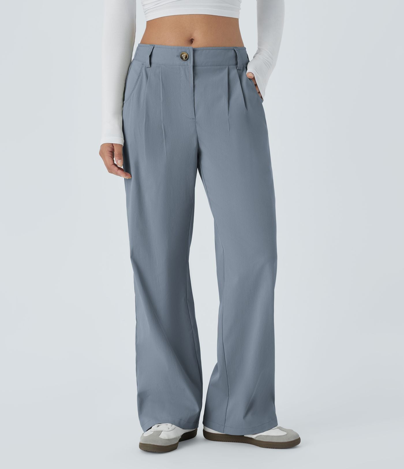Pantalon décontracté droit taille moyenne à bouton, fermeture éclair et poches latérales